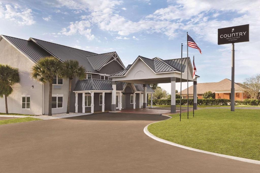 Country Inn & Suites by Radisson, Panama City, FL image