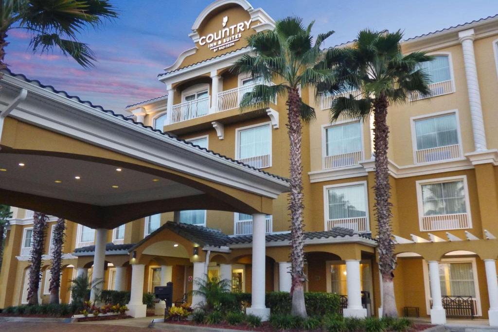Country Inn & Suites by Radisson, Port Orange-Daytona, FL image