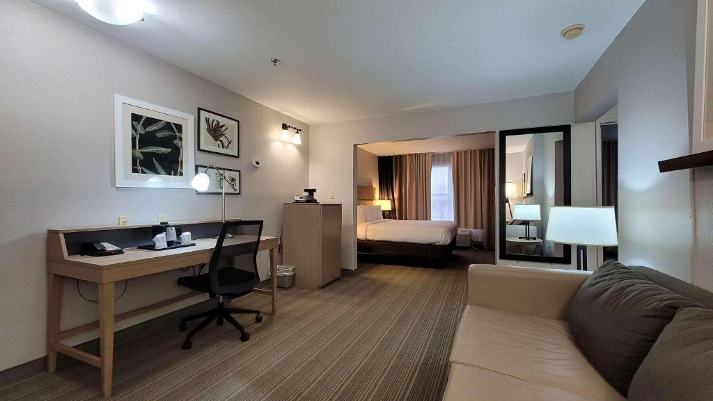 Country Inn & Suites by Radisson, McDonough, GA photo 3