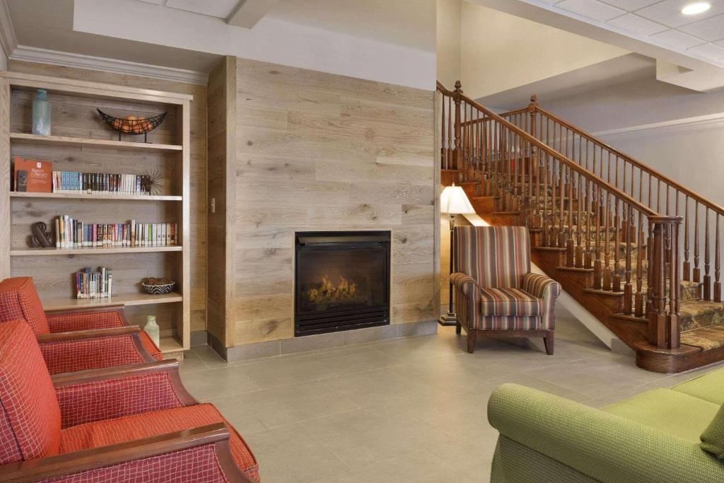 Country Inn & Suites by Radisson, Warner Robins, GA photo 1