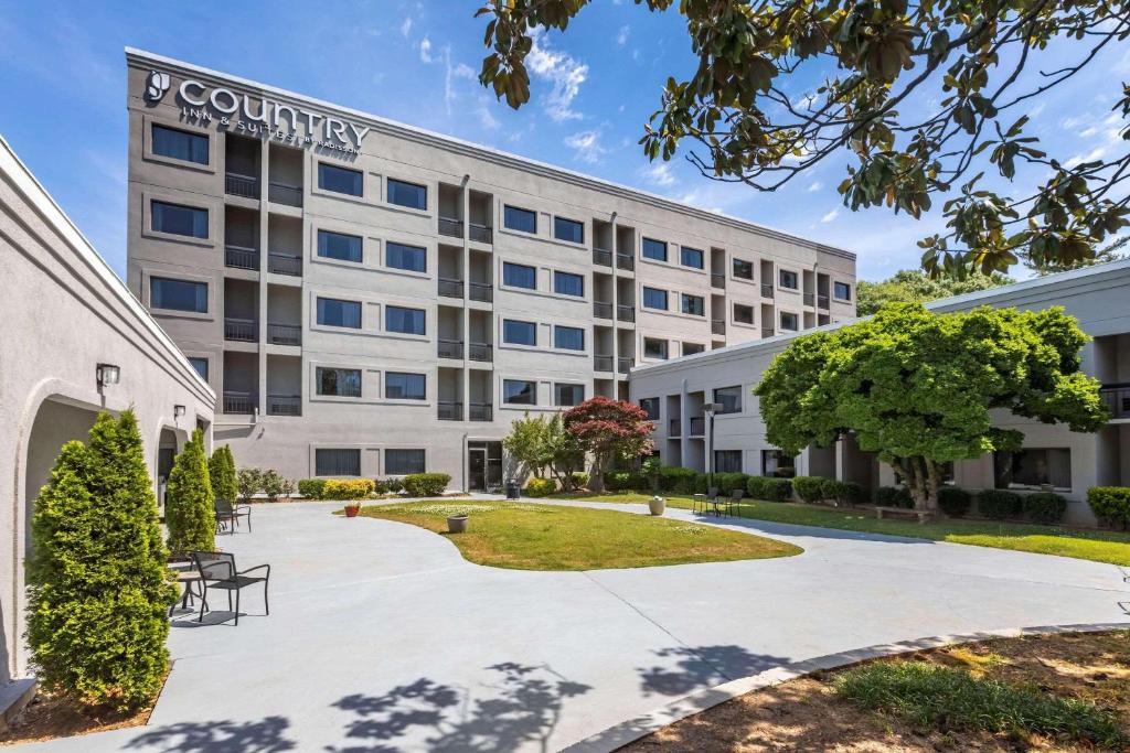 Country Inn & Suites by Radisson, Atlanta Downtown image
