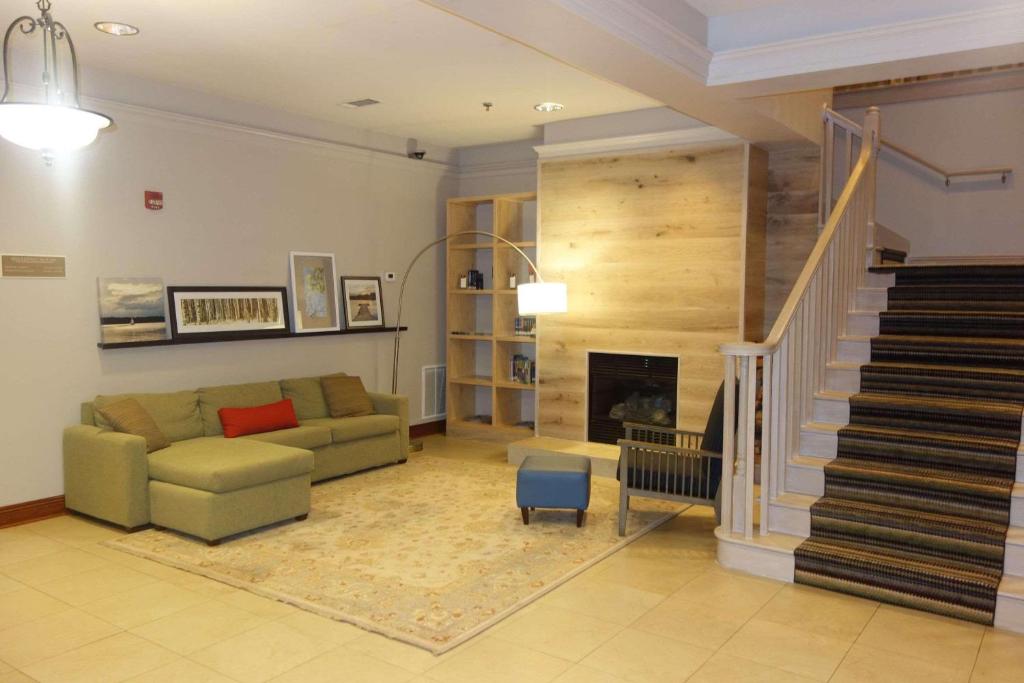 Country Inn & Suites by Radisson, Helen, GA photo 1
