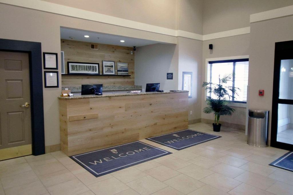 Country Inn & Suites by Radisson, Council Bluffs, IA photo 2