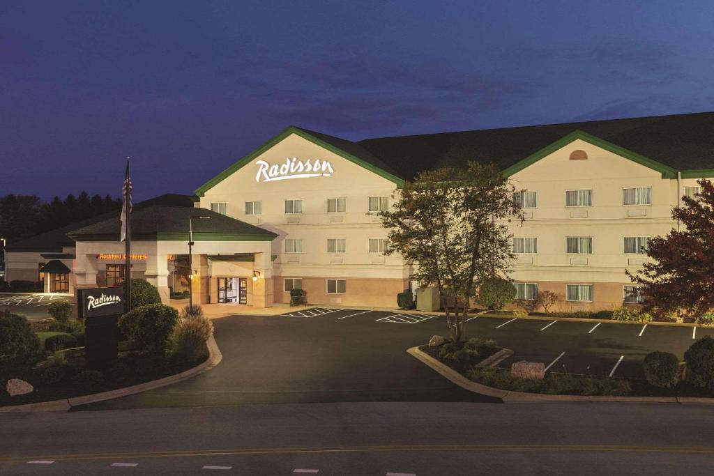 Radisson Hotel and Conference Center Rockford image