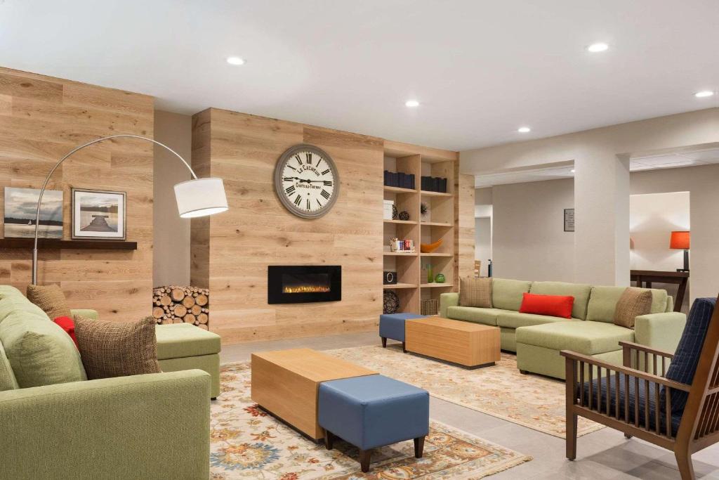 Country Inn & Suites by Radisson, Shreveport-Airport, LA photo 2
