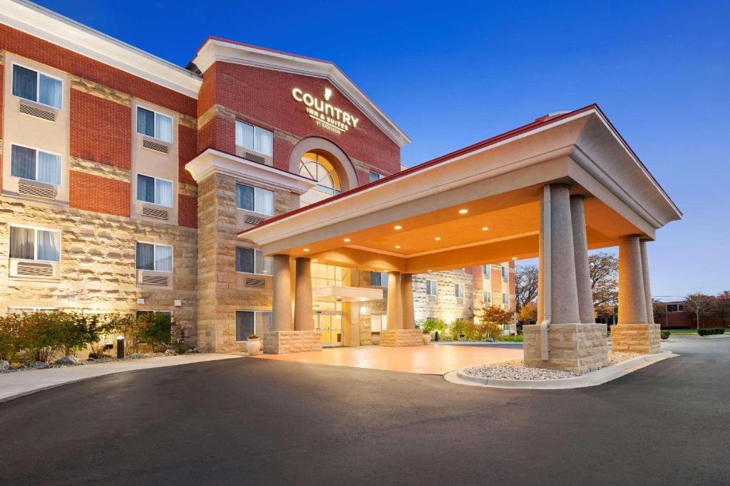 Country Inn & Suites by Radisson, Dearborn, MI photo 1