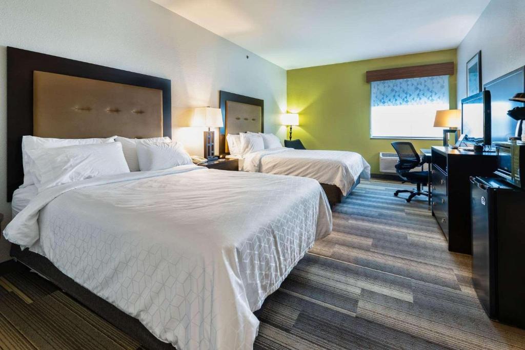 Country Inn & Suites by Radisson, South Haven, MI photo 1
