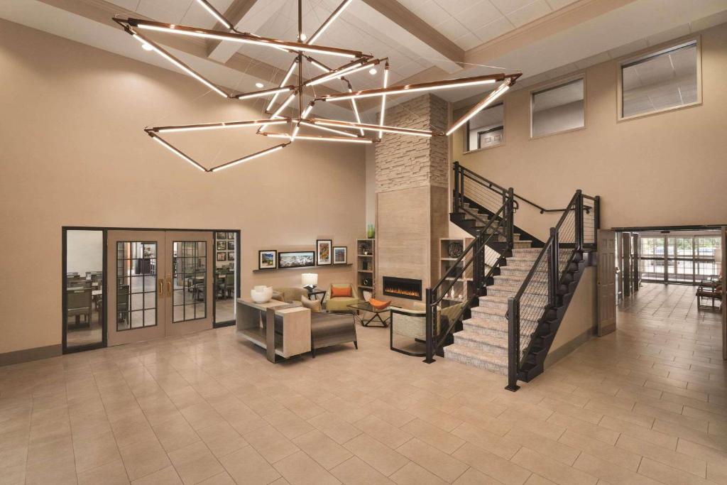 Country Inn & Suites by Radisson, Grand Rapids East, MI photo 4