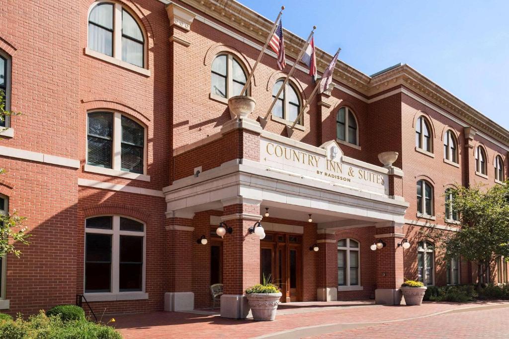 Country Inn & Suites by Radisson, St. Charles, MO photo 1