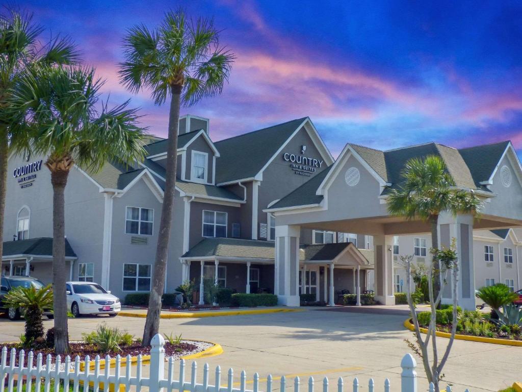 Country Inn & Suites by Radisson, Biloxi-Ocean Springs, MS image