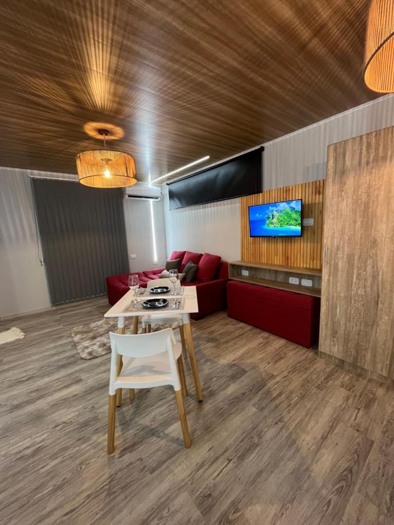 Sunset Paradise Suites photo 2