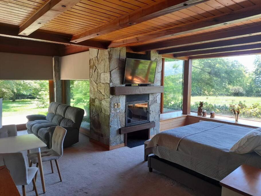 Hermosa y amplia casa 10 habitaciones con vista al lago y volcanes con chimenea jacuzzi y Hot Tub photo 4