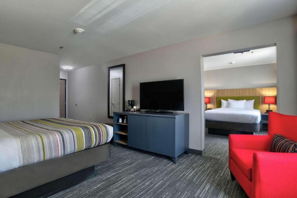 Country Inn & Suites by Radisson, Oklahoma City Airport, OK photo 2
