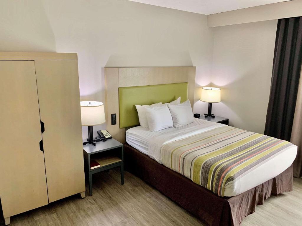 Country Inn & Suites by Radisson, Sandusky South, OH photo 2