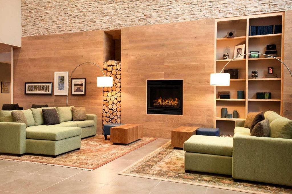 Country Inn & Suites by Radisson, Enid, OK photo 1