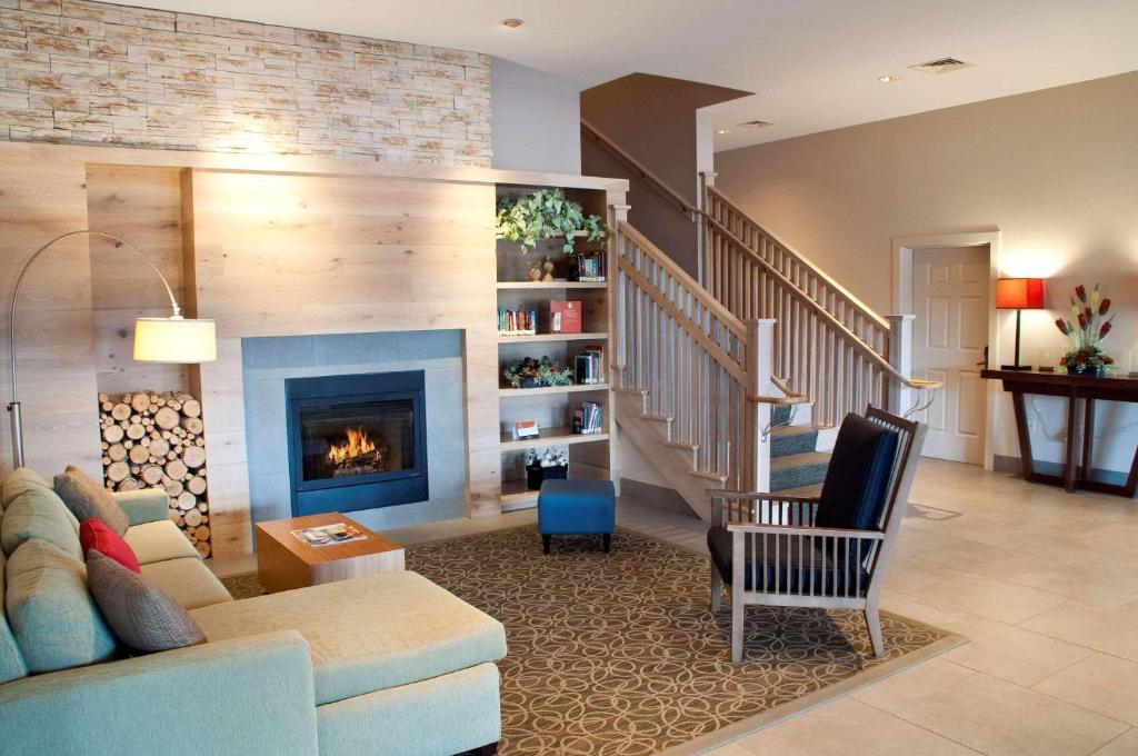 Country Inn & Suites by Radisson, Lewisburg, PA photo 1