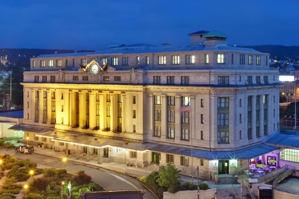 Radisson Lackawanna Station Hotel Scranton image