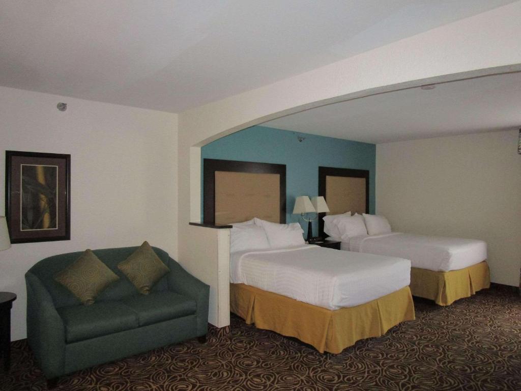 Country Inn & Suites by Radisson, Murrells Inlet, SC photo 3