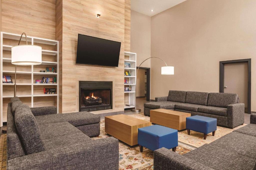 Country Inn & Suites by Radisson, Beaufort West, SC photo 2