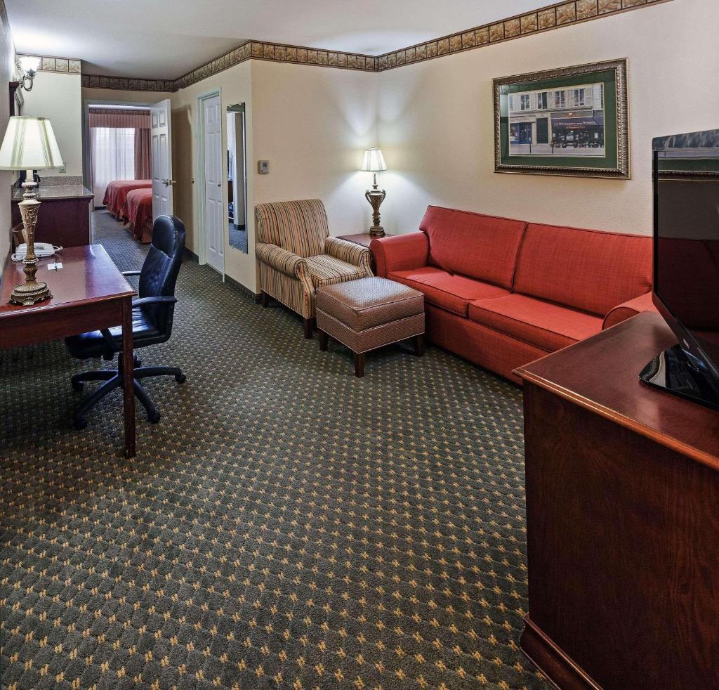 Country Inn & Suites by Radisson, Amarillo I-40 West, TX photo 4