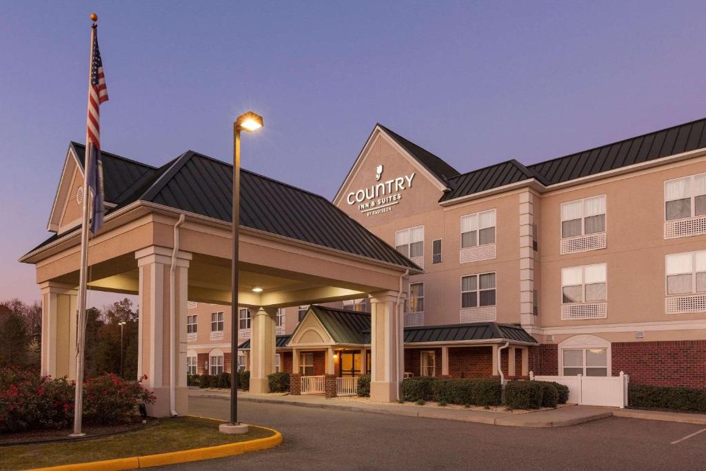 Country Inn & Suites by Radisson, Doswell (Kings Dominion), VA image