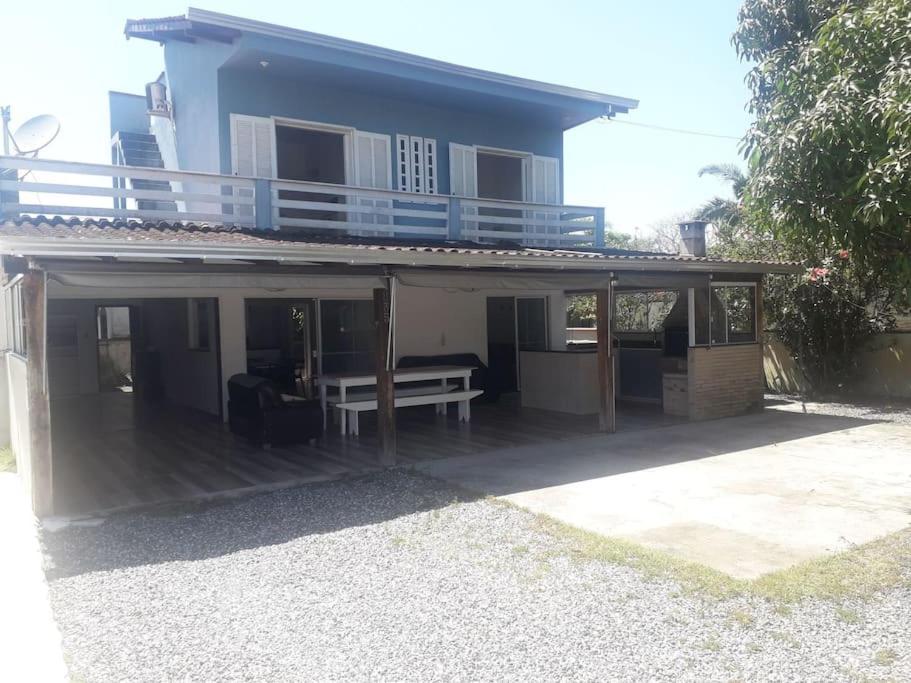 Sobrado com piscina e campinho! photo 3