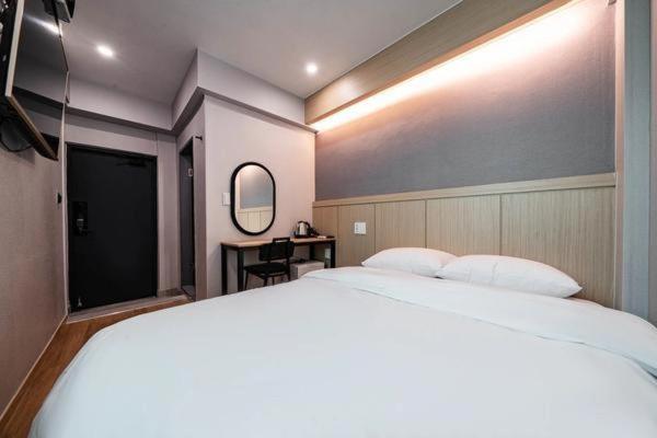 Lime Hotel photo 2