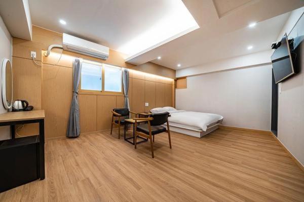 Lime Hotel photo 3