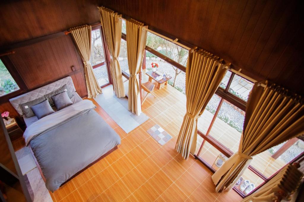 Một căn nhà gỗ ấm áp photo 4