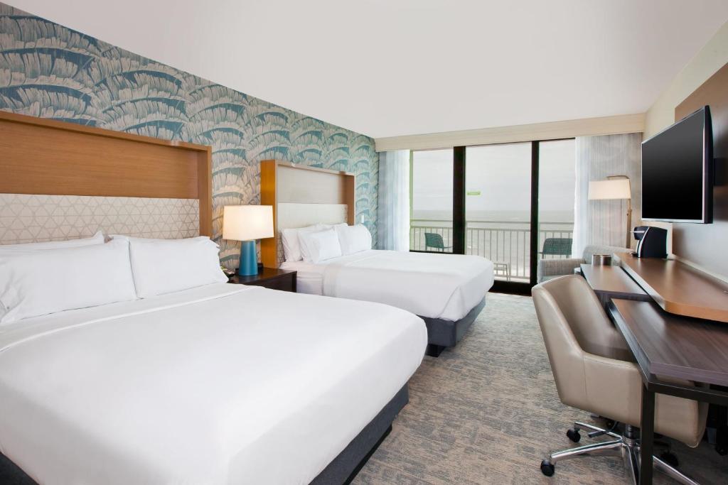 Holiday Inn Va Beach-Oceanside 21st St, an IHG Hotel photo 2
