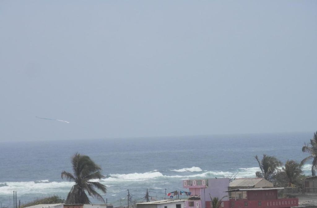 Sea View Luxury Beach Apartment in Mount Lavinia photo 1