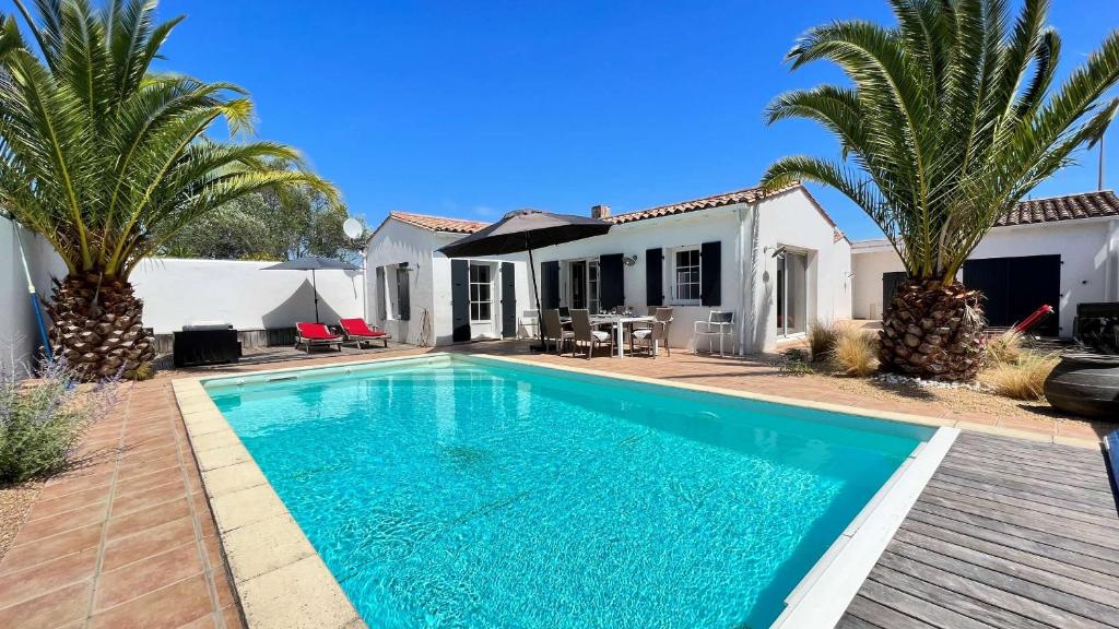 Superbe villa avec piscine proche plage