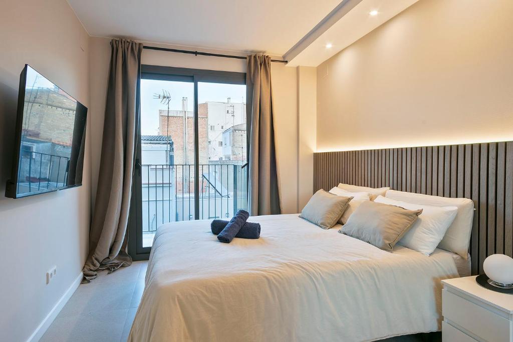 YOUR HOME- Apartment Camp Nou 2b, Cataluna