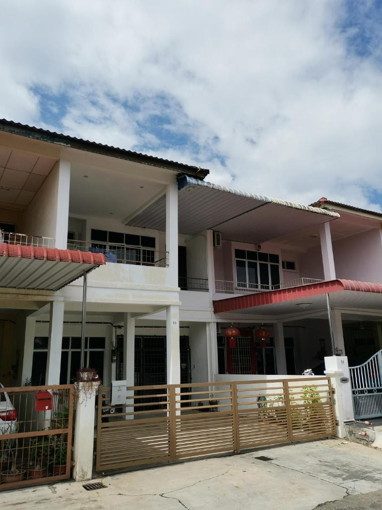White House@ Alma, Bukit Mertajam, Penang photo 3