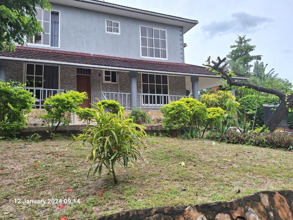 Four bedroom home in Dar es salaam at Salasala near Mbezi beach photo 3
