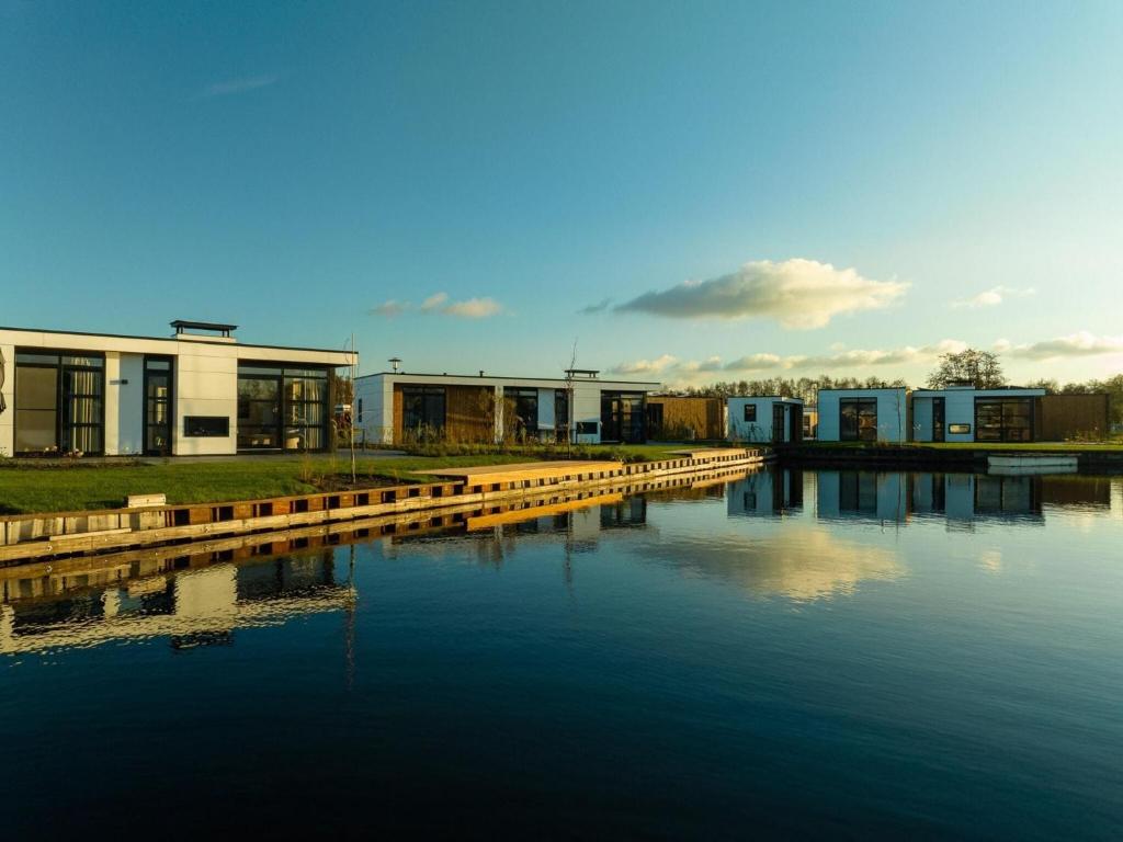 House with three bathrooms, on a holiday park photo 1