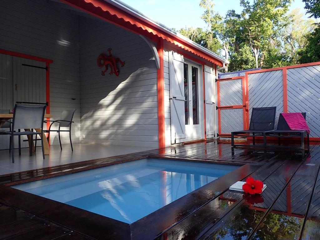 Caraïbes Cottages Corail piscine privée a 900m de la plage de Grande Anse photo 3