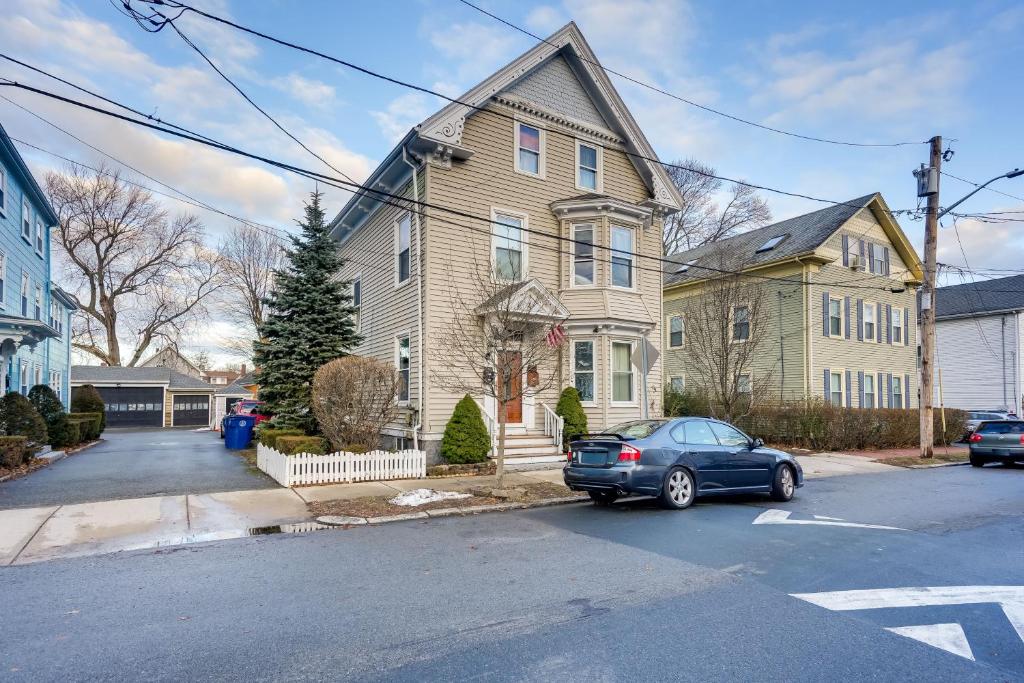Pet-Friendly Salem Apartment with Shared Deck! photo 2
