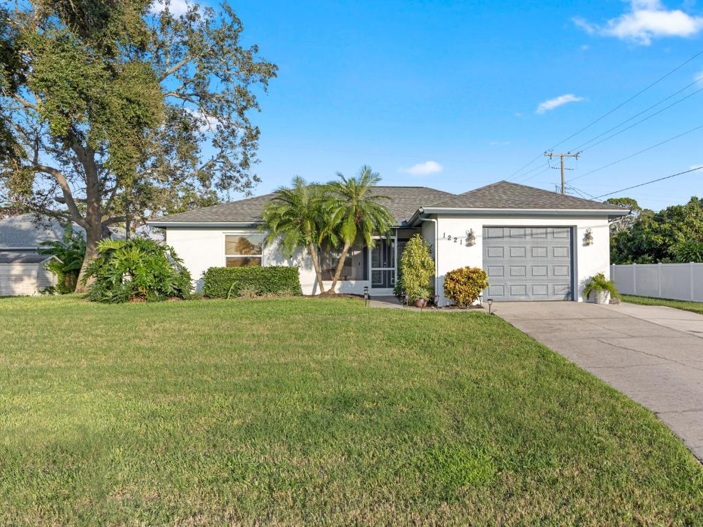 Beautiful Home in Venice - 10 min from beaches! photo 2