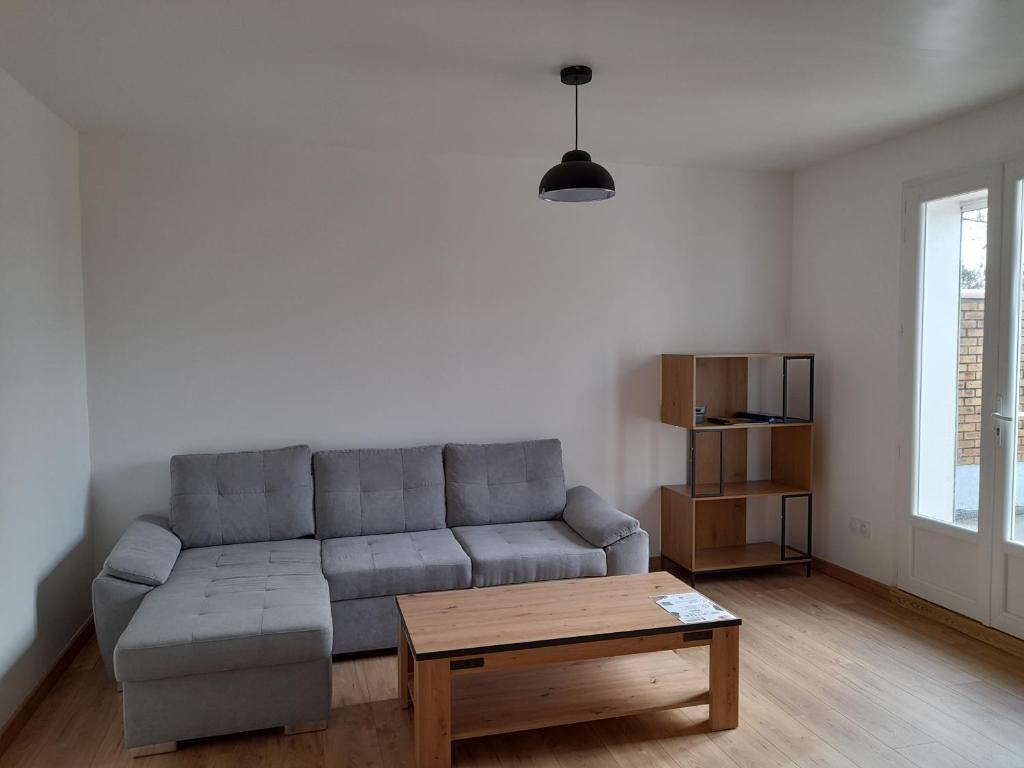 Appartement T2, avec Terrasse. photo 3
