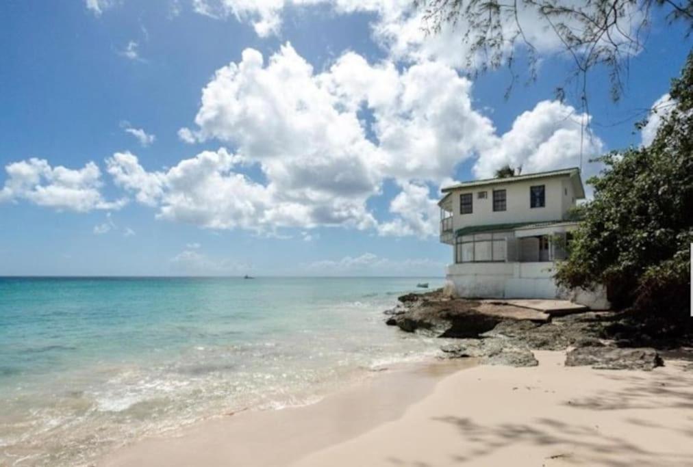 Purple Rain - Direct Beach Access, 2 Bedroom, 2 Terrace Holiday Home Bliss photo 4