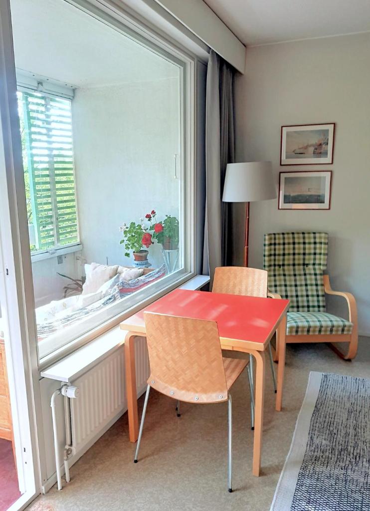 Peaceful apartment on Sofiankatu Turku Center Free parking photo 4