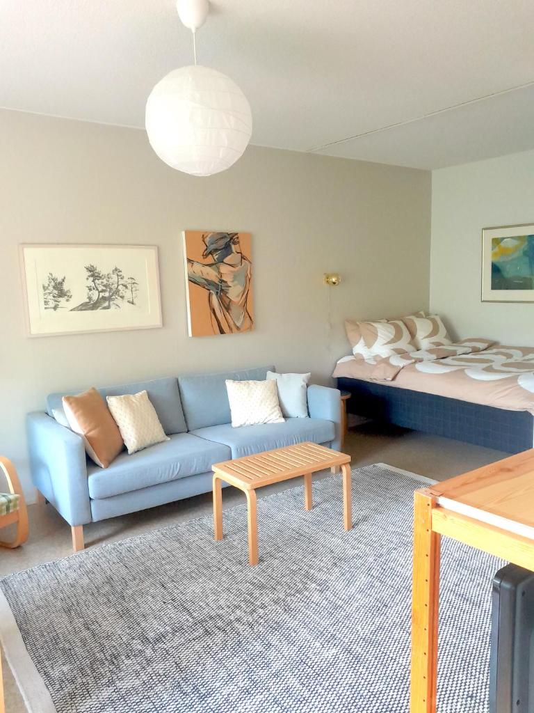 Peaceful apartment on Sofiankatu Turku Center Free parking photo 3