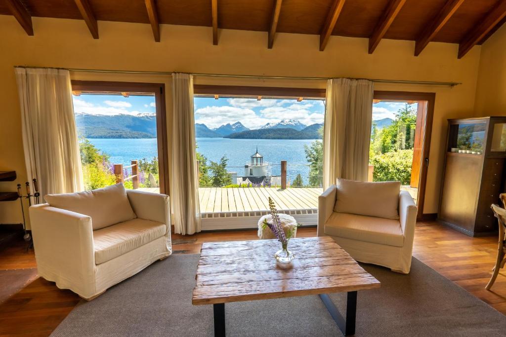 Casa con vista panorámica al lago Nahuel Huapi photo 3