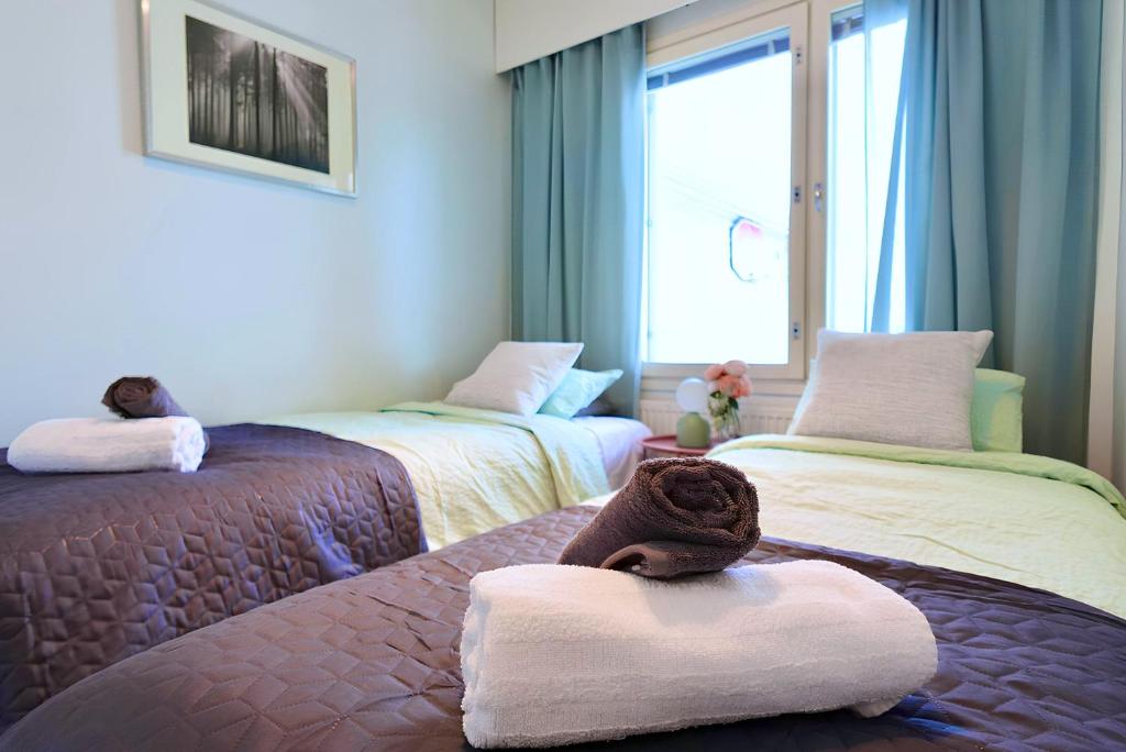 Cozy 93m² Townhouse with Large Terrace & Sauna photo 1