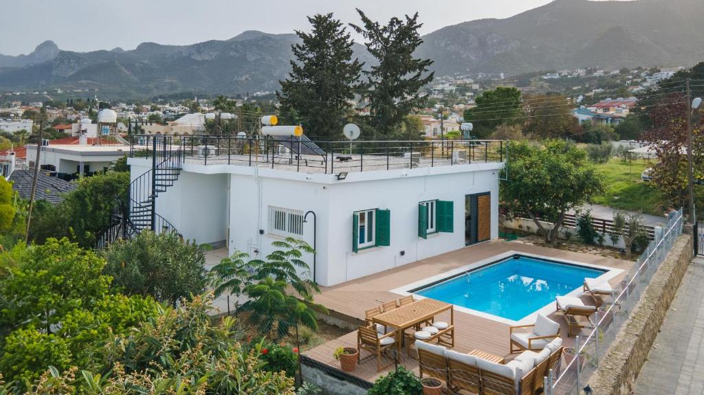 Sotiris House photo 4