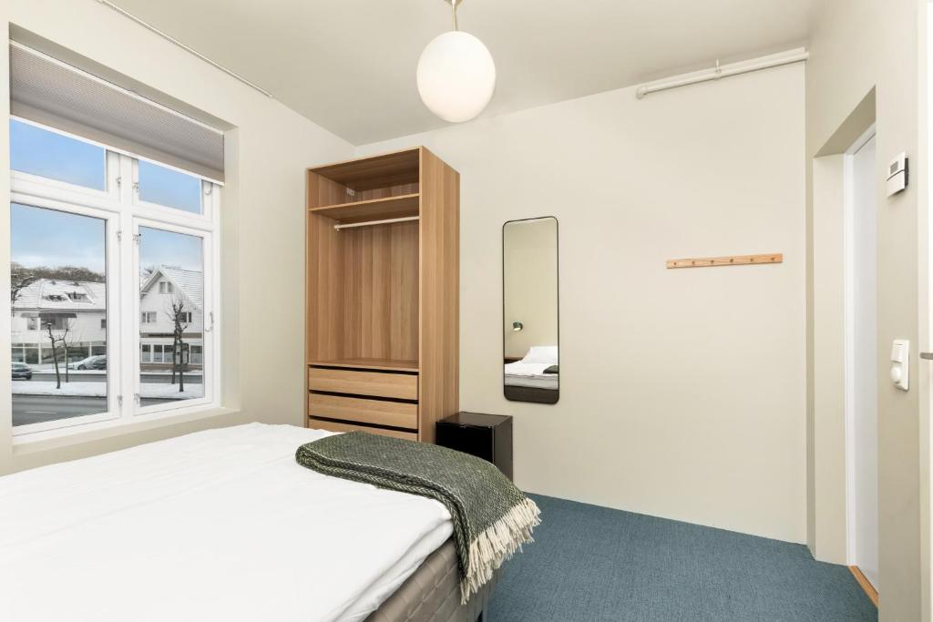Central Guest House - Bedroom with private Bathroom photo 1