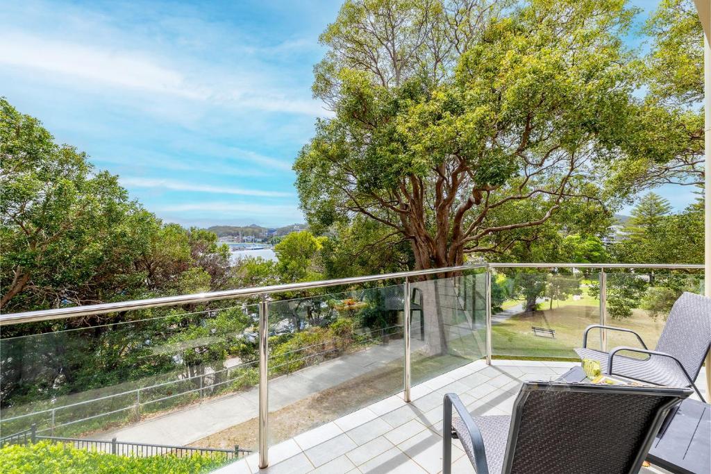 Paradiso 4, 4 Laman St - aircon, pool, heart of town, water views