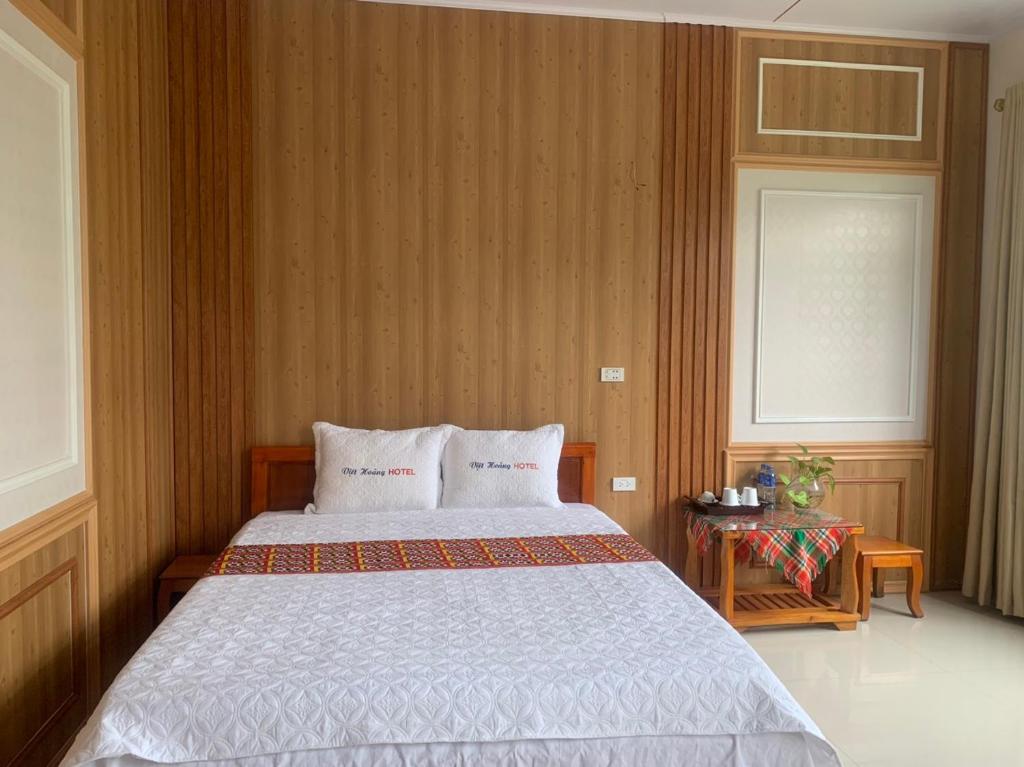 Khách sạn Việt Hoàng