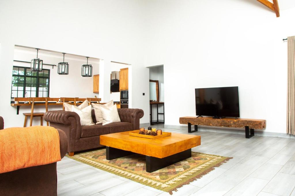 Kili Meru Cottage